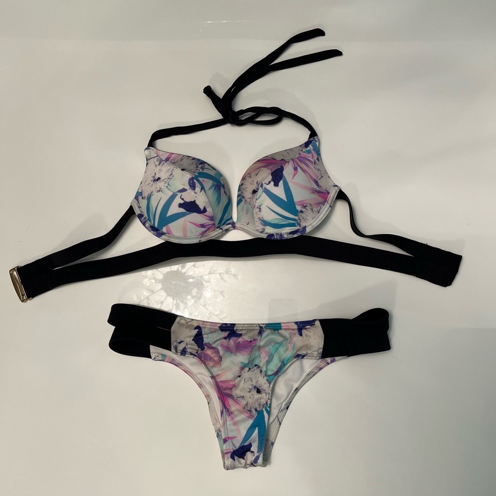 Victoria’s Secret floral hottie halter Itsy bikini size small